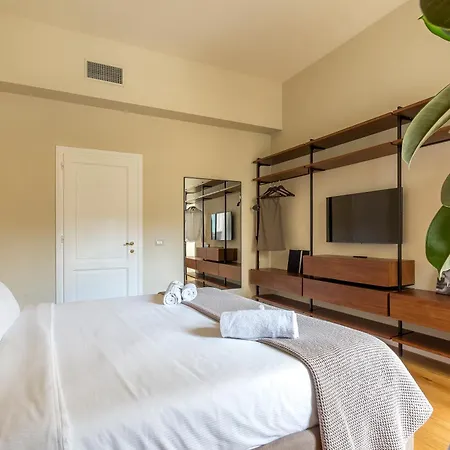 Apartment Lungarno Marvelous With Private Parking Florence