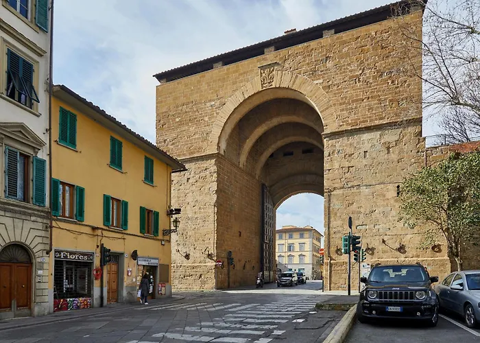 Lungarno Marvelous With Private Parking شقة
